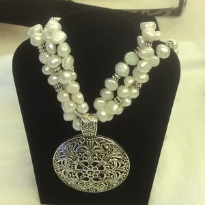 Exquisite Triple strand cultured Pearls necklace